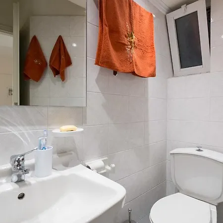 In A Charming Beachfront Studio In Chania Апартаменты