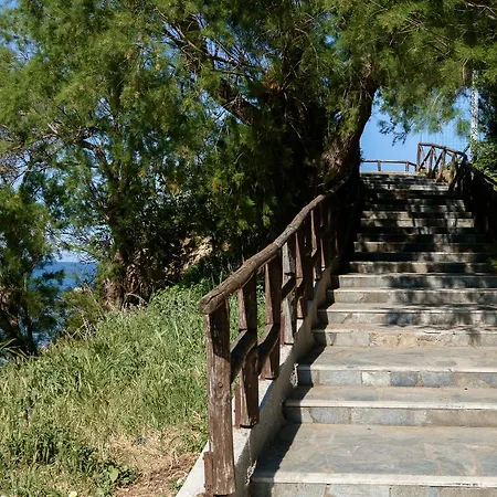 In A Charming Beachfront Studio In Chania